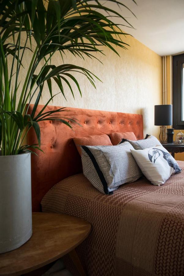 Chambre Avec Vue Domessin エクステリア 写真